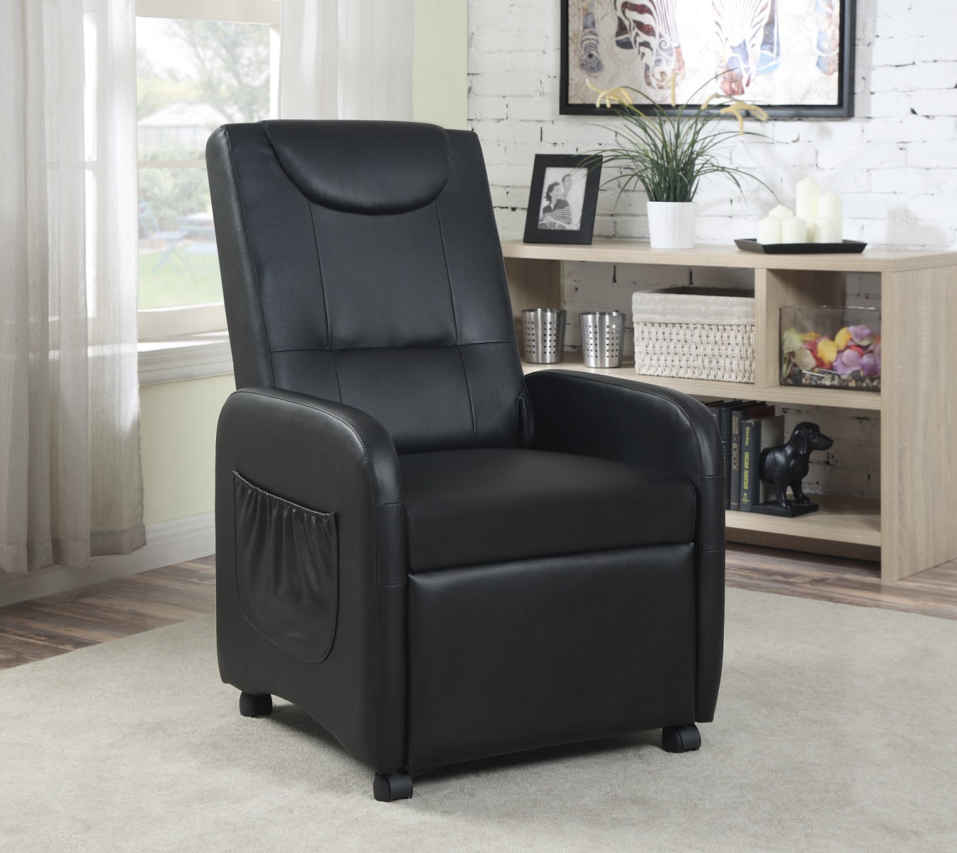 ViscoLogic Folding Gaming Faux Leather Manual Reclining Living Room Chaise Sofa Recliner Chair (Black)